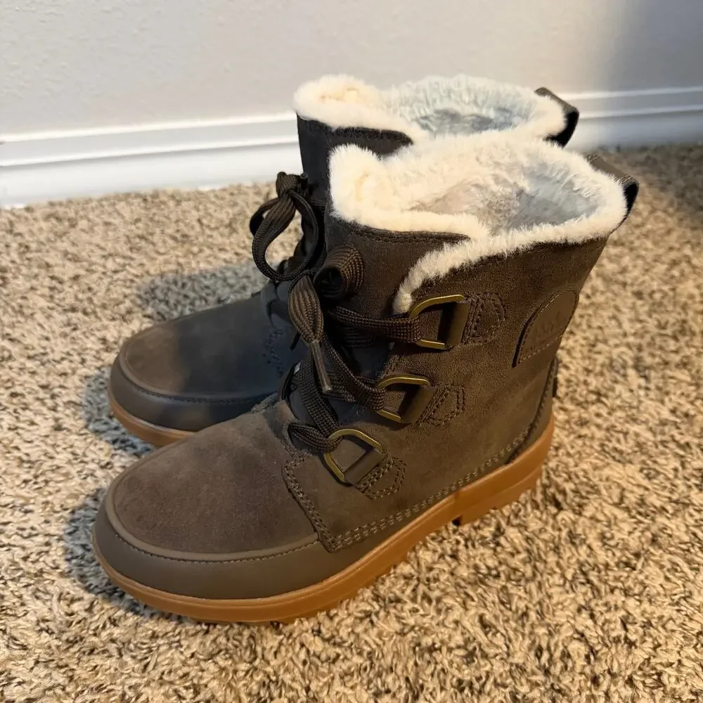 Sorel Women's Tivoli Waterproof Boots Size 7.5